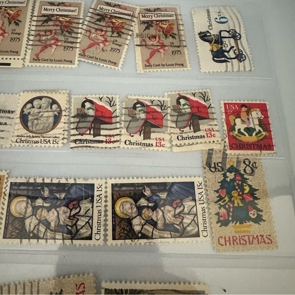 Vintage Christmas Stamps, most cancelled - 1970's - Picture 4 of 10